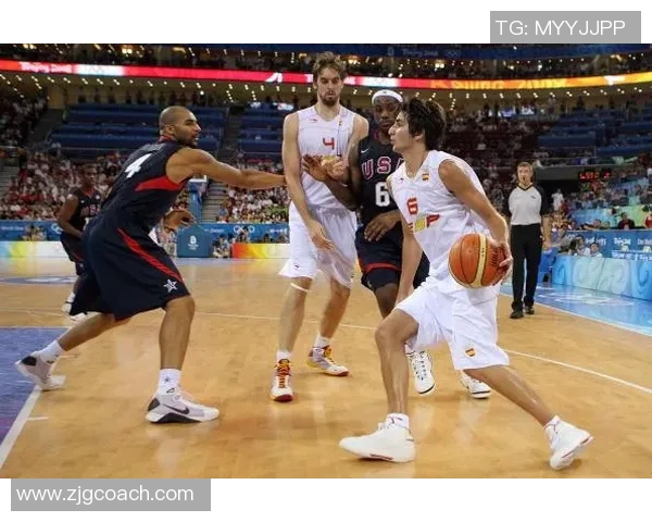 2008年美国与西班牙决赛精彩数据分析与比赛回顾